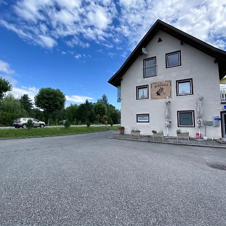 Daire Reiterstuberl Velden By Seebnb *
